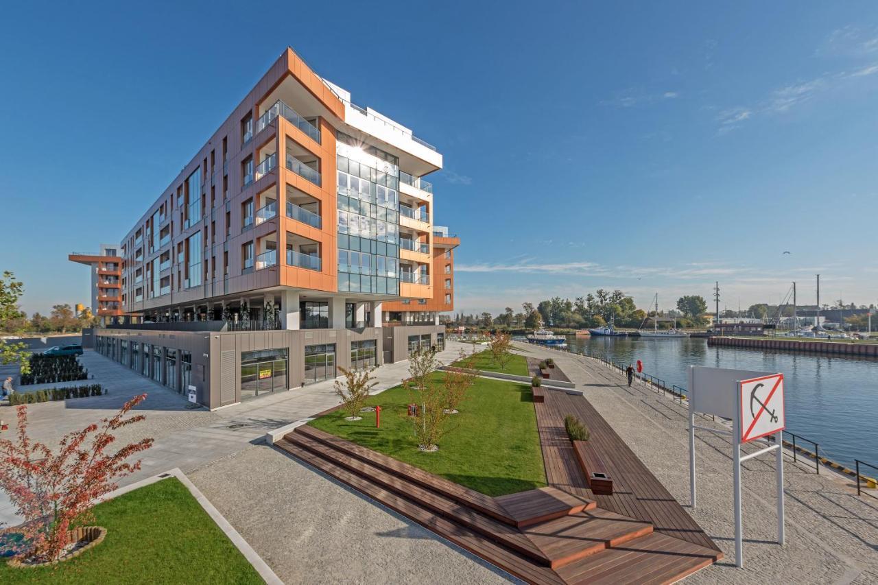 Brabank Riverside By Downtown Apartments Gdansk Bagian luar foto