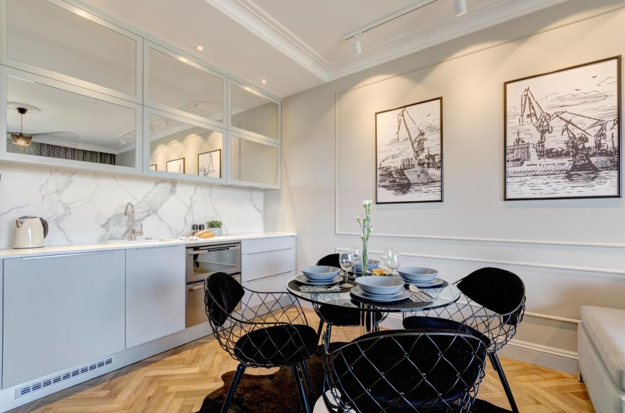 Brabank Riverside By Downtown Apartments Gdansk Bagian luar foto